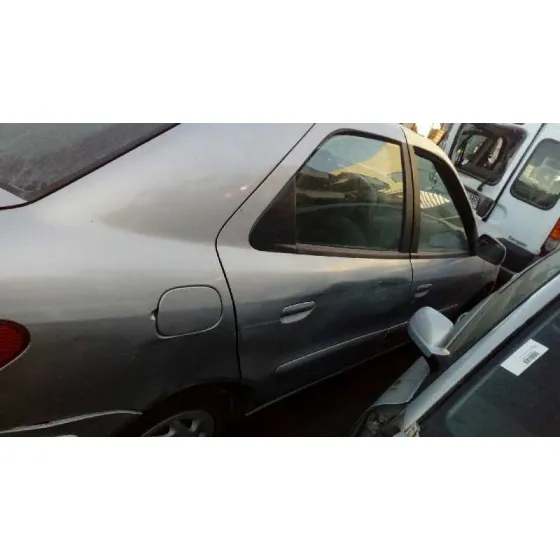 CITROEN XSARA BERLINA '2000 1.9 D SX PLATA