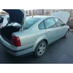 VOLKSWAGEN PASSAT BERLINA (3B2) VOLKSWAGEN PASSAT BERLINA (3B2) '2000 COMFORTLINE GRIS 1999