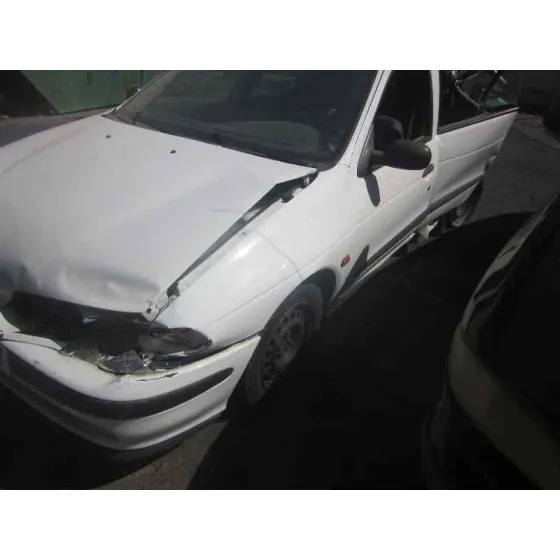 RENAULT MEGANE I BERLINA PORTON TRASERO (BA0) '1996 1.9 DT RN BLANCO