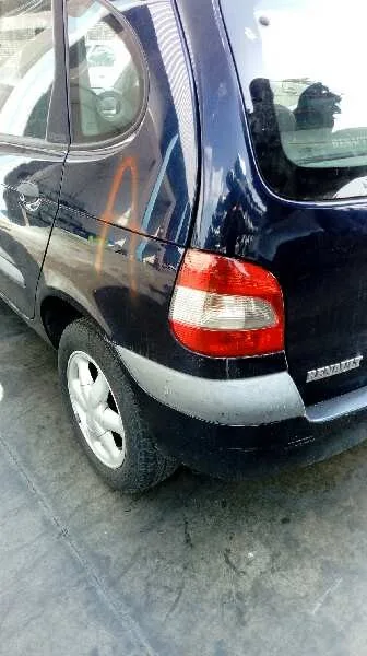 RENAULT SCENIC (JA..) RENAULT SCENIC (JA..) '2000 1.6 16V RT AZUL 1999