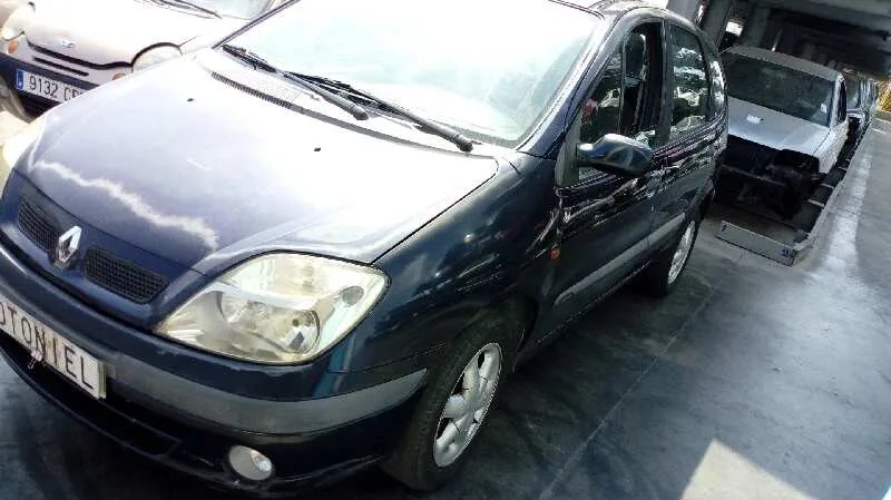 RENAULT SCENIC (JA..) RENAULT SCENIC (JA..) '2000 1.6 16V RT AZUL 1999