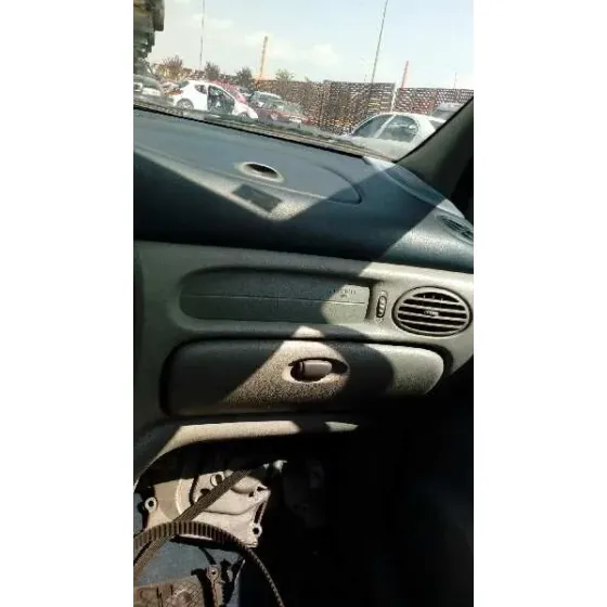 RENAULT SCENIC (JA..) '2000 1.6 16V RT AZUL