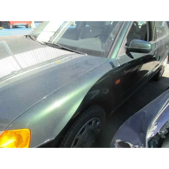 VOLKSWAGEN PASSAT BERLINA (3B2) '1996 1.9 TDI VERDE
