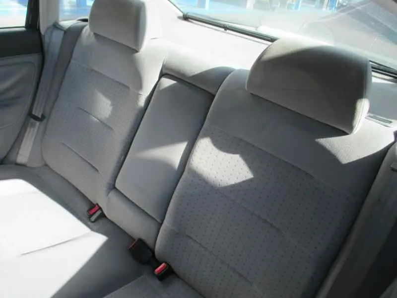 VOLKSWAGEN PASSAT BERLINA (3B2) '1996 1.9 TDI VERDE