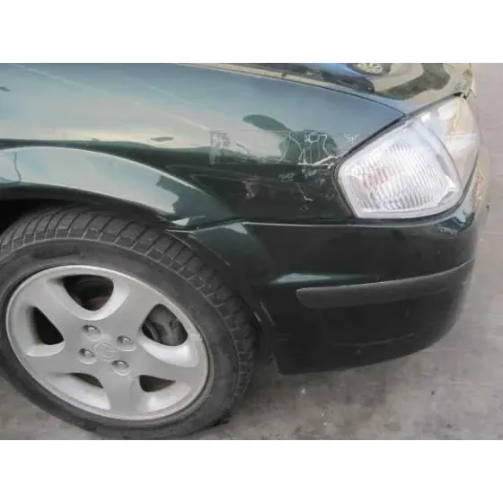 MAZDA 323 BERLINA F/S (BJ) '1998 1.9 F SPORTIVE VERDE