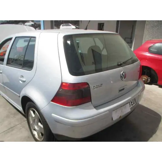 VOLKSWAGEN GOLF IV BERLINA (1J1) '1999 CONCEPTLINE GRIS