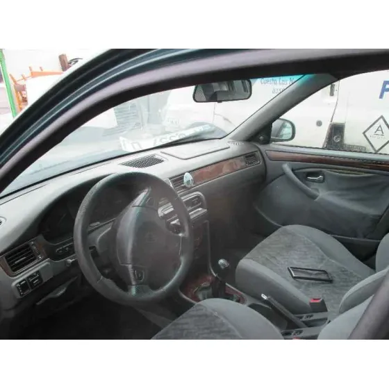 MG ROVER SERIE 400 (RT) '1997 420 SDI (4-PTAS.) VERDE