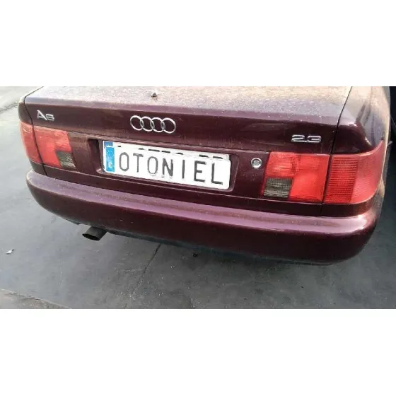 AUDI A6 BERLINA (C4) '1996 BASICO ROJO