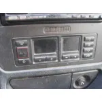 AUDI A4 BERLINA (B5) AUDI A4 BERLINA (B5) '1998 1.8 PLATA 1994