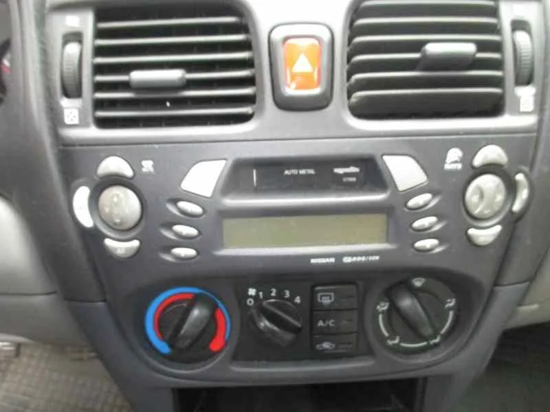 NISSAN ALMERA (N16/E) '2000 ELEGANCE PLATA