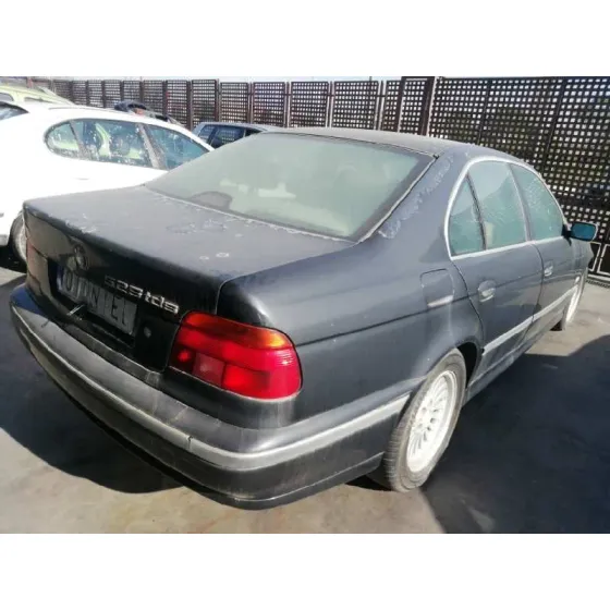BMW SERIE 5 BERLINA (E39) '1997 525TDS NEGRO