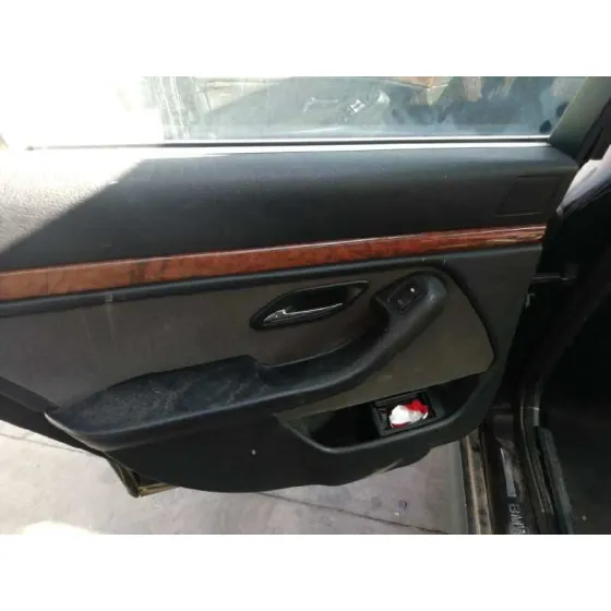 BMW SERIE 5 BERLINA (E39) '1997 525TDS NEGRO