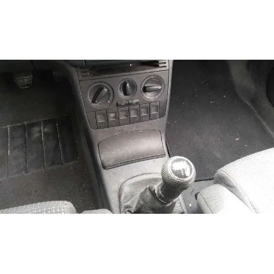 VOLKSWAGEN POLO BERLINA (6N2) '2000 TRENDLINE AZUL