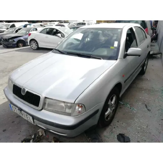 SKODA OCTAVIA BERLINA (1U2) '2000 1.9 TDI PLATA
