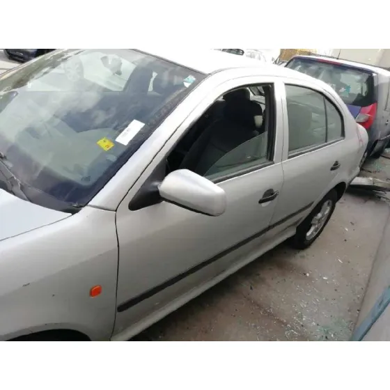 SKODA OCTAVIA BERLINA (1U2) '2000 1.9 TDI PLATA