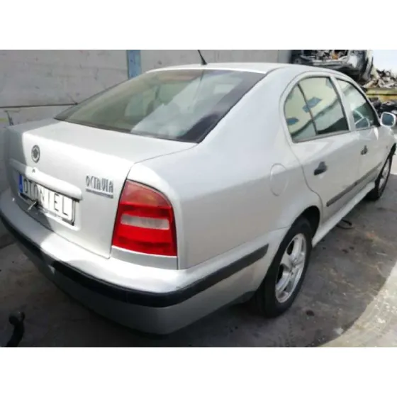 SKODA OCTAVIA BERLINA (1U2) '2000 1.9 TDI PLATA