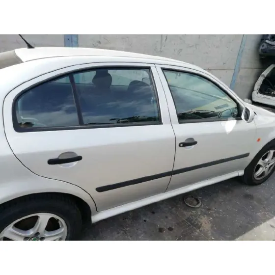 SKODA OCTAVIA BERLINA (1U2) '2000 1.9 TDI PLATA