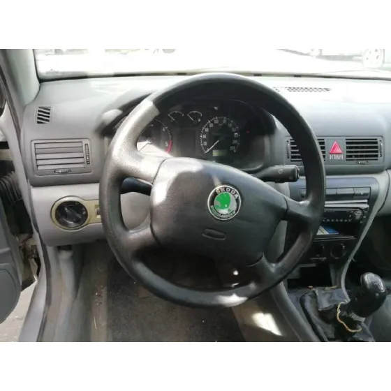 SKODA OCTAVIA BERLINA (1U2) '2000 1.9 TDI PLATA