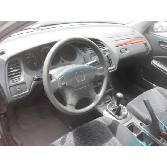 HONDA ACCORD BERLINA (CG7-9/CH1-7) '1999 1.8I ES (CG8) PLATA