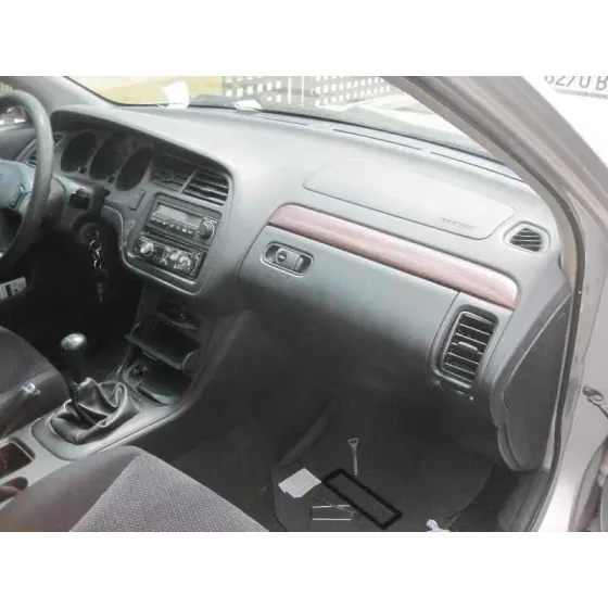 HONDA ACCORD BERLINA (CG7-9/CH1-7) '1999 1.8I ES (CG8) PLATA
