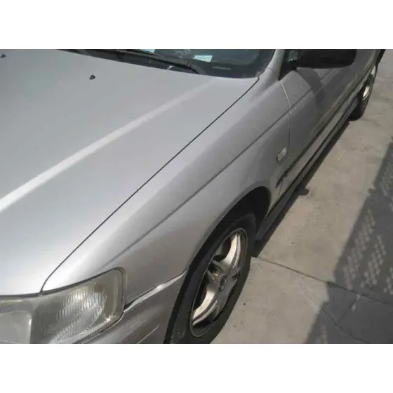 HONDA ACCORD BERLINA (CG7-9/CH1-7) '1999 1.8I ES (CG8) PLATA