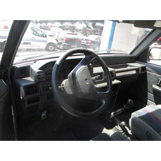 DAIHATSU FEROZA '1994 1.6 16V BLANCO Y NEGRO
