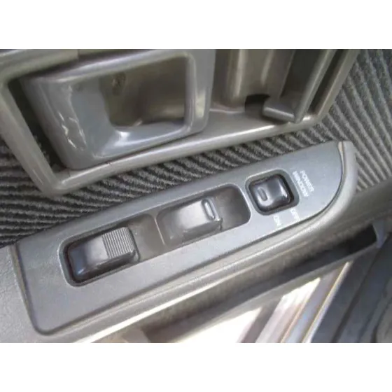 DAIHATSU FEROZA '1994 1.6 16V BLANCO Y NEGRO