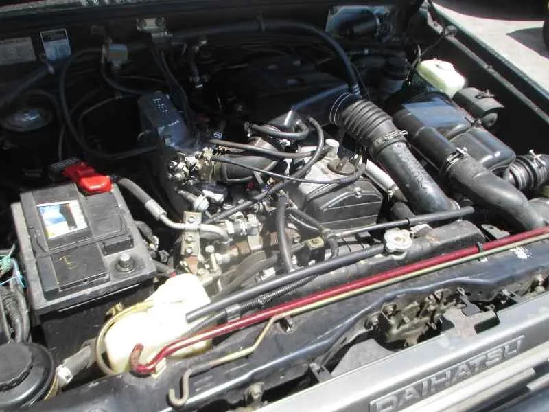 DAIHATSU FEROZA '1994 1.6 16V BLANCO Y NEGRO