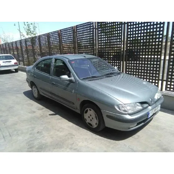 RENAULT MEGANE I CLASSIC (LA0) '1998 1.6E ALIZE AZUL
