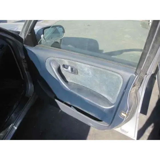 NISSAN PRIMERA BERL./FAMILIAR (P10/W10) '1991 SPRING BERLINA PLATA