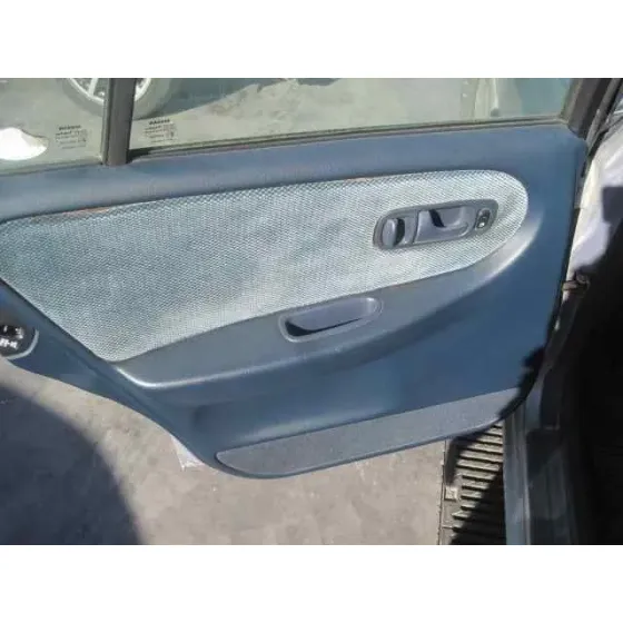 NISSAN PRIMERA BERL./FAMILIAR (P10/W10) '1991 SPRING BERLINA PLATA