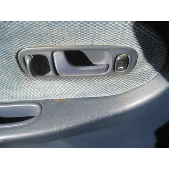 NISSAN PRIMERA BERL./FAMILIAR (P10/W10) '1991 SPRING BERLINA PLATA