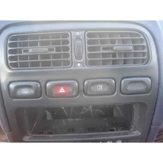 NISSAN PRIMERA BERL./FAMILIAR (P10/W10) '1991 SPRING BERLINA PLATA