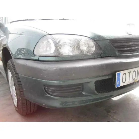 TOYOTA AVENSIS BERLINA (T 22) '1999 1.6 TEMPUS (4-PTAS.) VERDE
