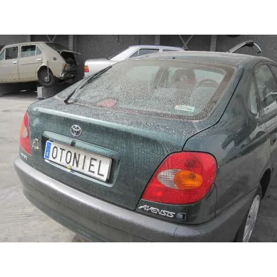 TOYOTA AVENSIS BERLINA (T 22) '1999 1.6 TEMPUS (4-PTAS.) VERDE