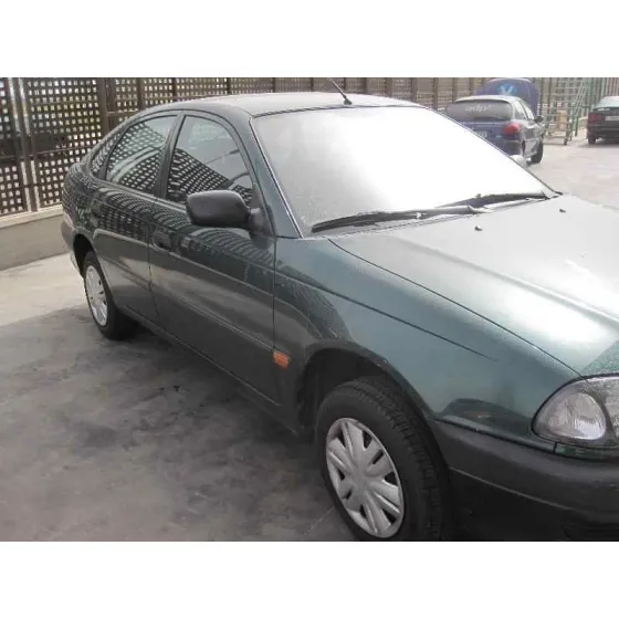 TOYOTA AVENSIS BERLINA (T 22) '1999 1.6 TEMPUS (4-PTAS.) VERDE