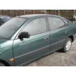 TOYOTA AVENSIS BERLINA (T 22) '1999 1.6 TEMPUS (4-PTAS.) VERDE