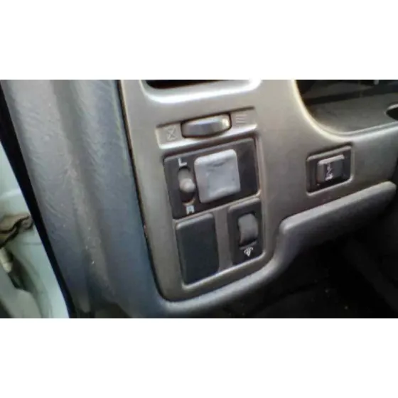 NISSAN PRIMERA BERLINA (P11) '1999 BASICO BLANCO