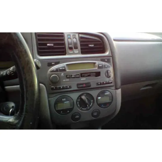 NISSAN PRIMERA BERLINA (P11) '1999 BASICO BLANCO