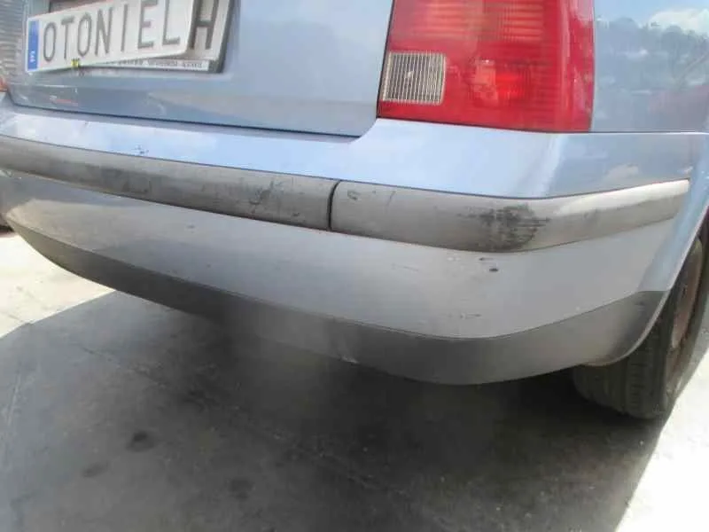 VOLKSWAGEN PASSAT BERLINA (3B2) '1997 BERLINA AZUL