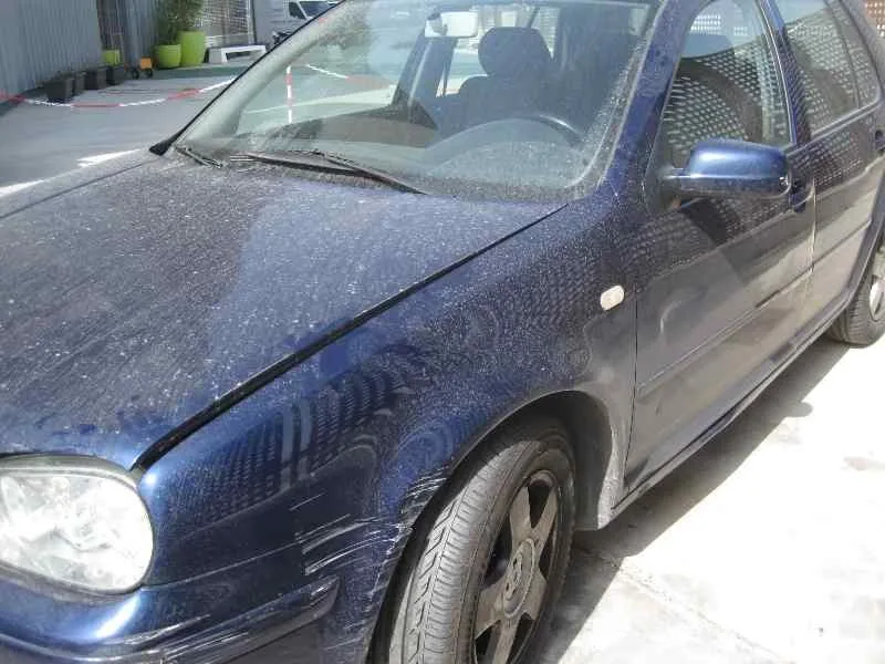 VOLKSWAGEN GOLF IV BERLINA (1J1) '2000 HIGHLINE AZUL