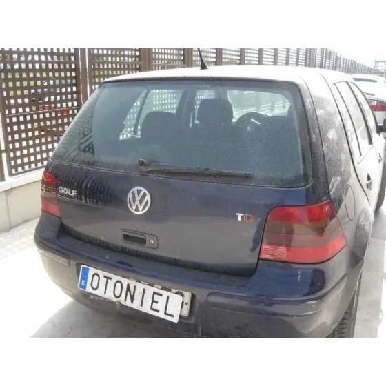 VOLKSWAGEN GOLF IV BERLINA (1J1) '2000 HIGHLINE AZUL