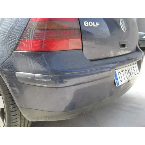 VOLKSWAGEN GOLF IV BERLINA (1J1) '2000 HIGHLINE AZUL