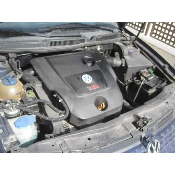 VOLKSWAGEN GOLF IV BERLINA (1J1) '2000 HIGHLINE AZUL