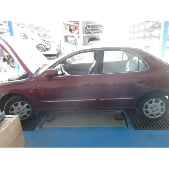HYUNDAI LANTRA BERLINA (RD) '1999 1.9 DIESEL CAT GRANATE