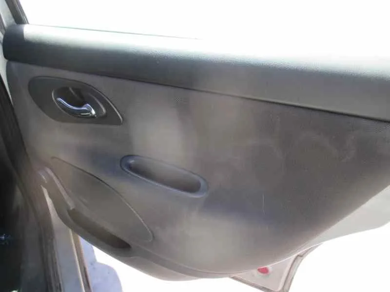 FORD MONDEO FAMILIAR (GD) FORD MONDEO FAMILIAR (GD) '2000 AMBIENTE PLATA 1999