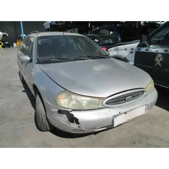 FORD MONDEO FAMILIAR (GD) '2000 AMBIENTE PLATA