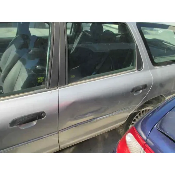 FORD MONDEO FAMILIAR (GD) '2000 AMBIENTE PLATA