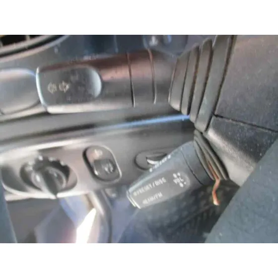FORD MONDEO FAMILIAR (GD) '2000 AMBIENTE PLATA