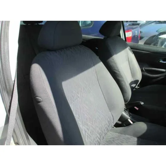 FORD MONDEO FAMILIAR (GD) '2000 AMBIENTE PLATA
